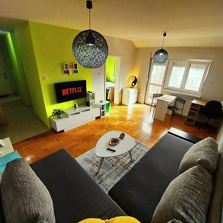 Xo Apartman Sremska Mitrovica Exteriér fotografie