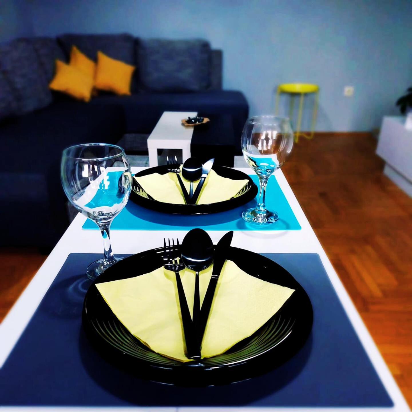 Xo Apartman Sremska Mitrovica Exteriér fotografie